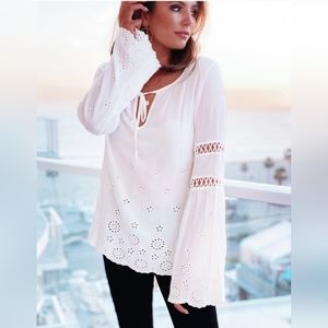 NWT LOVESTITCH Boho Top. Eyelet Design. Bell sleeve.  Off White/ Cream. …